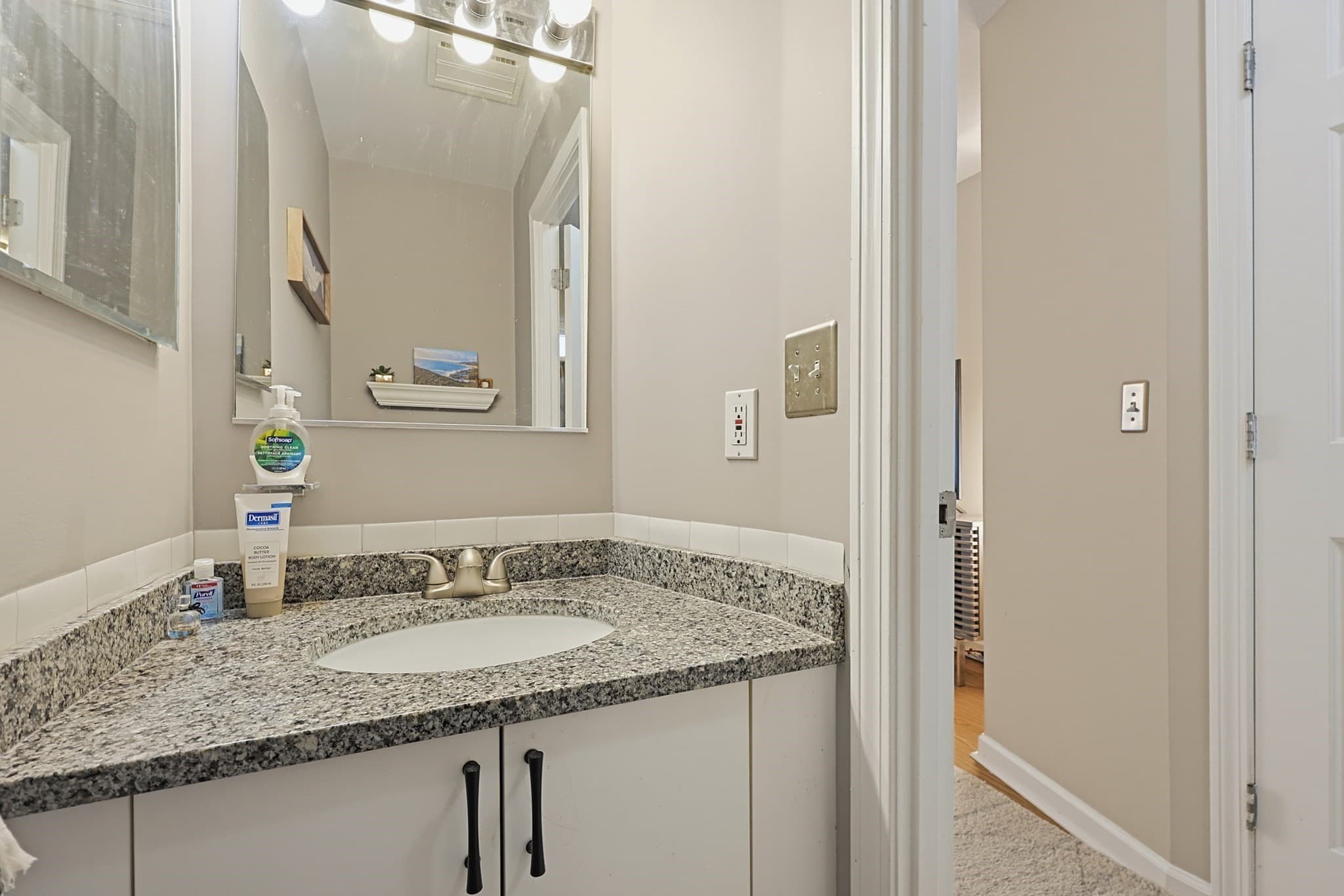 Condominium at 421 Neponset St # B, Norwood MA 02062, photo 13 of 31