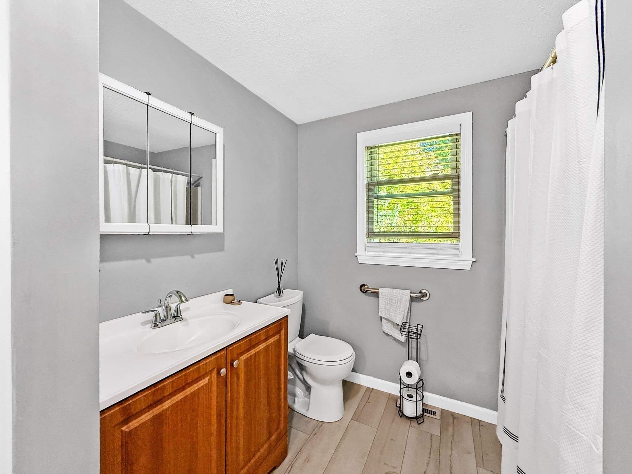 Single Family Residence at 23 Iona Ave, Dracut MA 01826, photo 14 of 42
