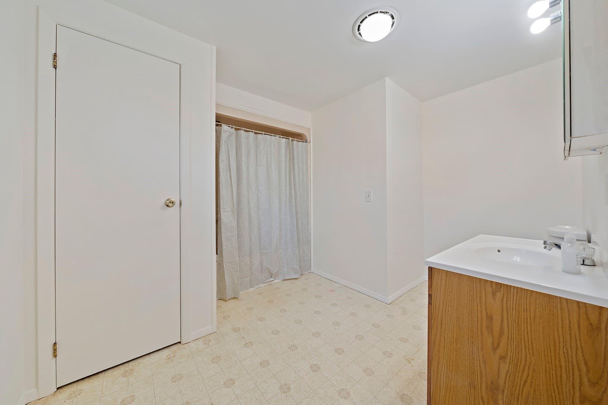 Single Family Residence at 91 Cedar, Middleboro MA 02344, photo 14 of 33
