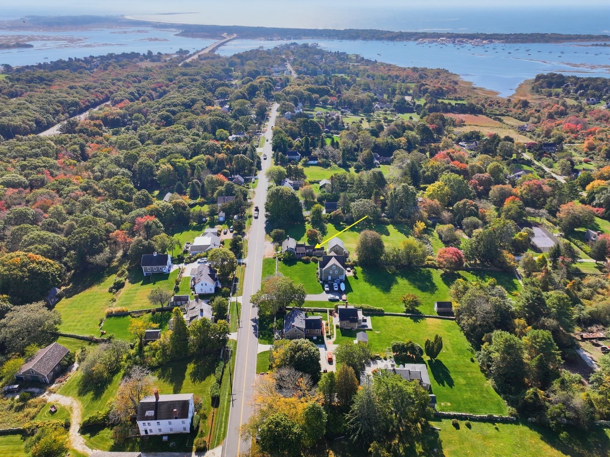 Single Family Residence at 1823 Main Rd, Westport MA 02791, photo 4 of 42
