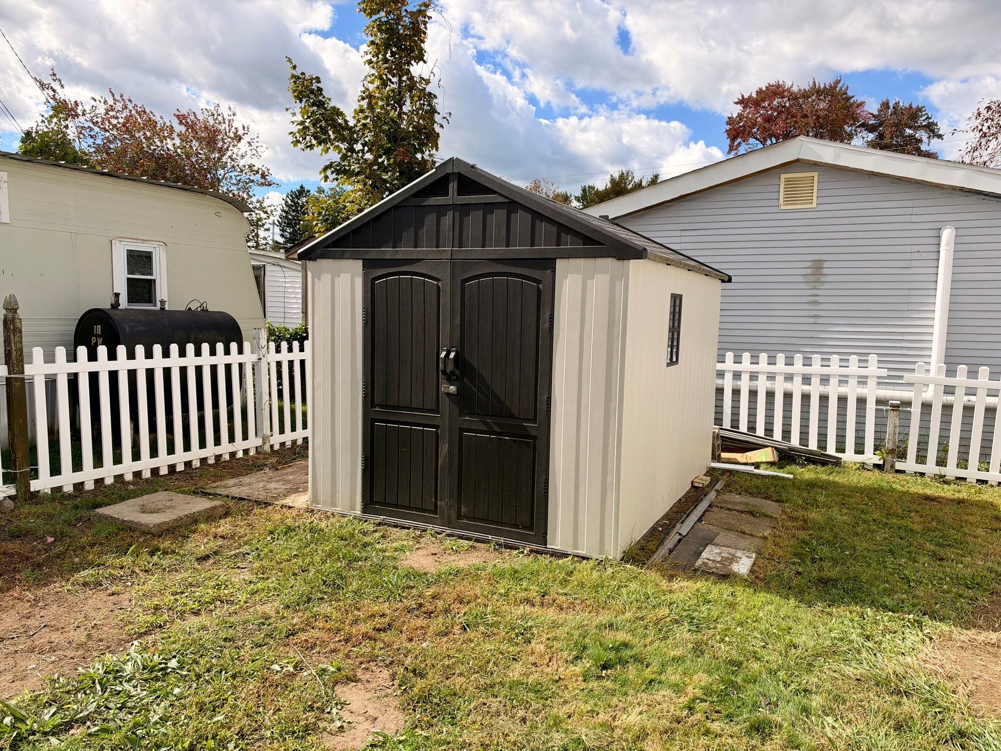 Mobile Home at 16 Pioneer Way, Springfield MA 01119, photo 12 of 12