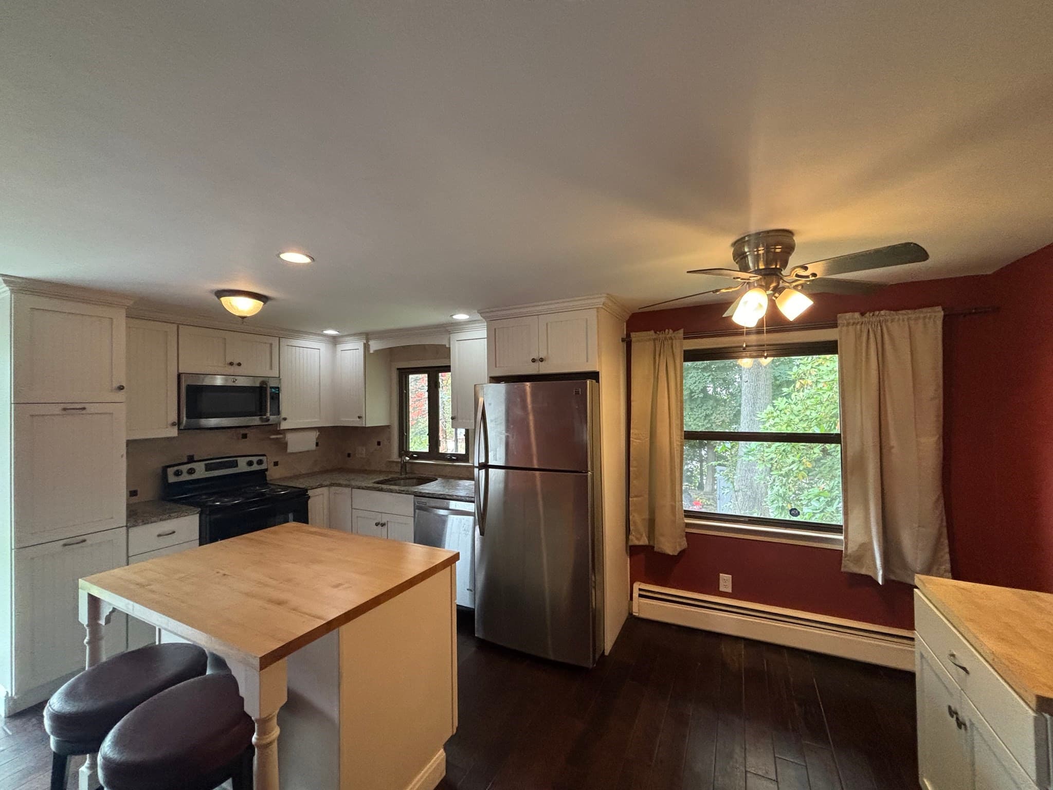 Single Family Residence at 250 W Allen Ridge Rd, Springfield MA 01118, photo 11 of 19