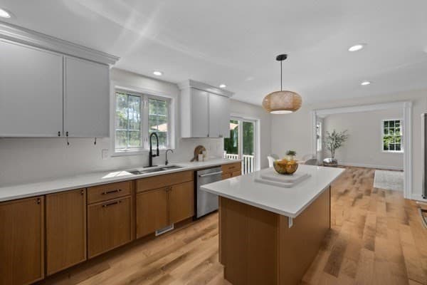 Single Family Residence at 128 Memorial Dr, Shrewsbury MA 01545, photo 7 of 42