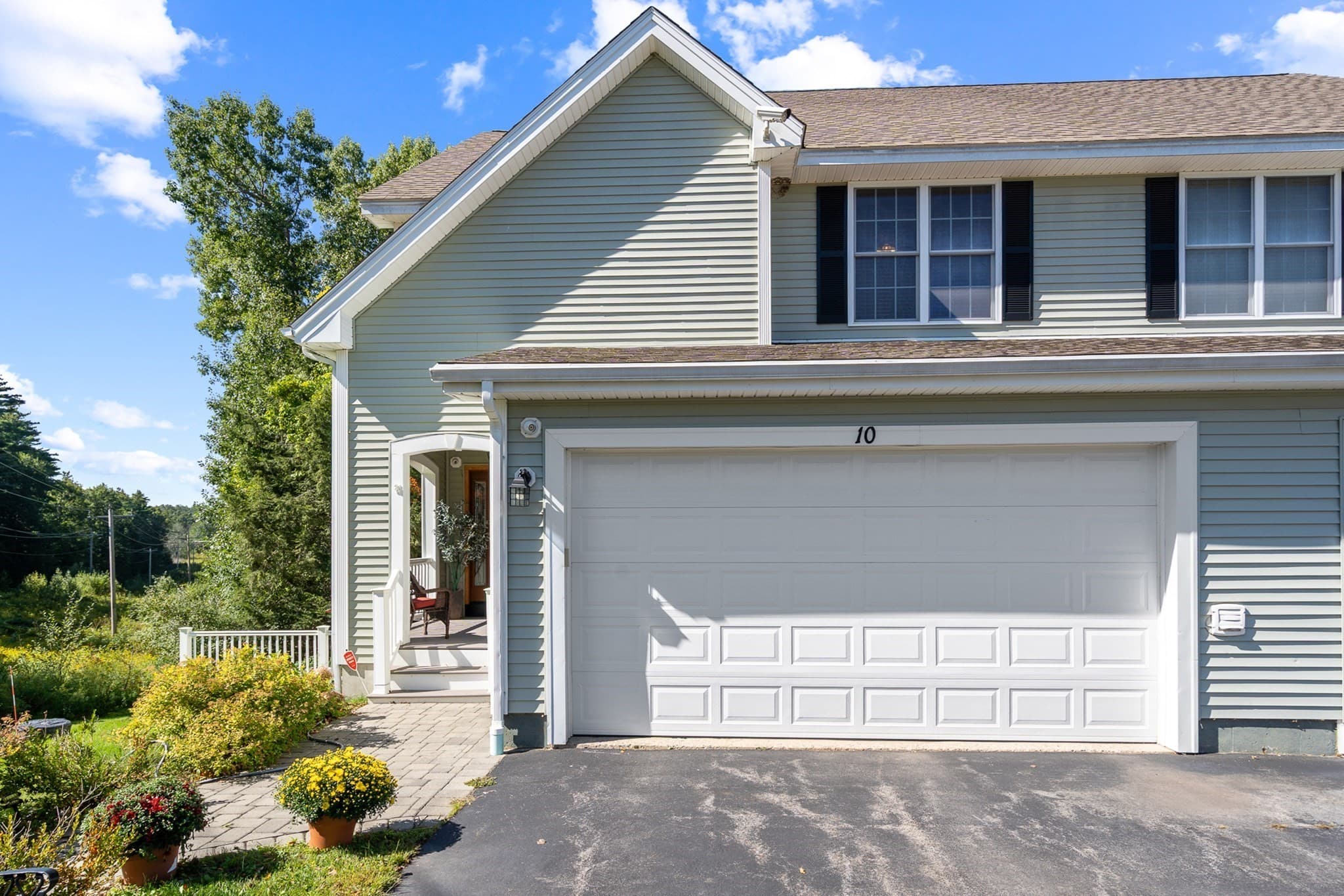 Condominium at 10 Blossom Ln # 10, Stratham NH 03885, photo 6 of 40