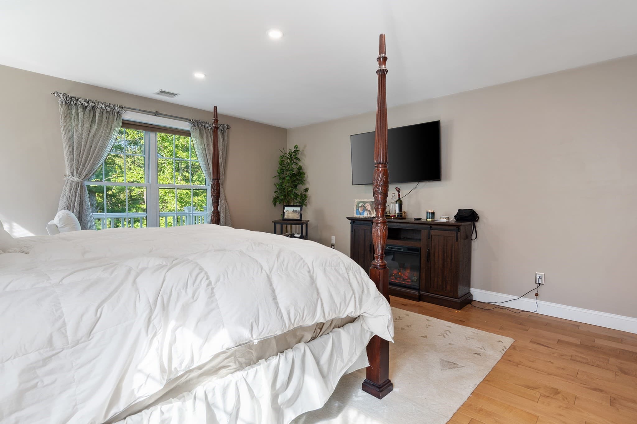 Condominium at 10 Blossom Ln # 10, Stratham NH 03885, photo 22 of 40