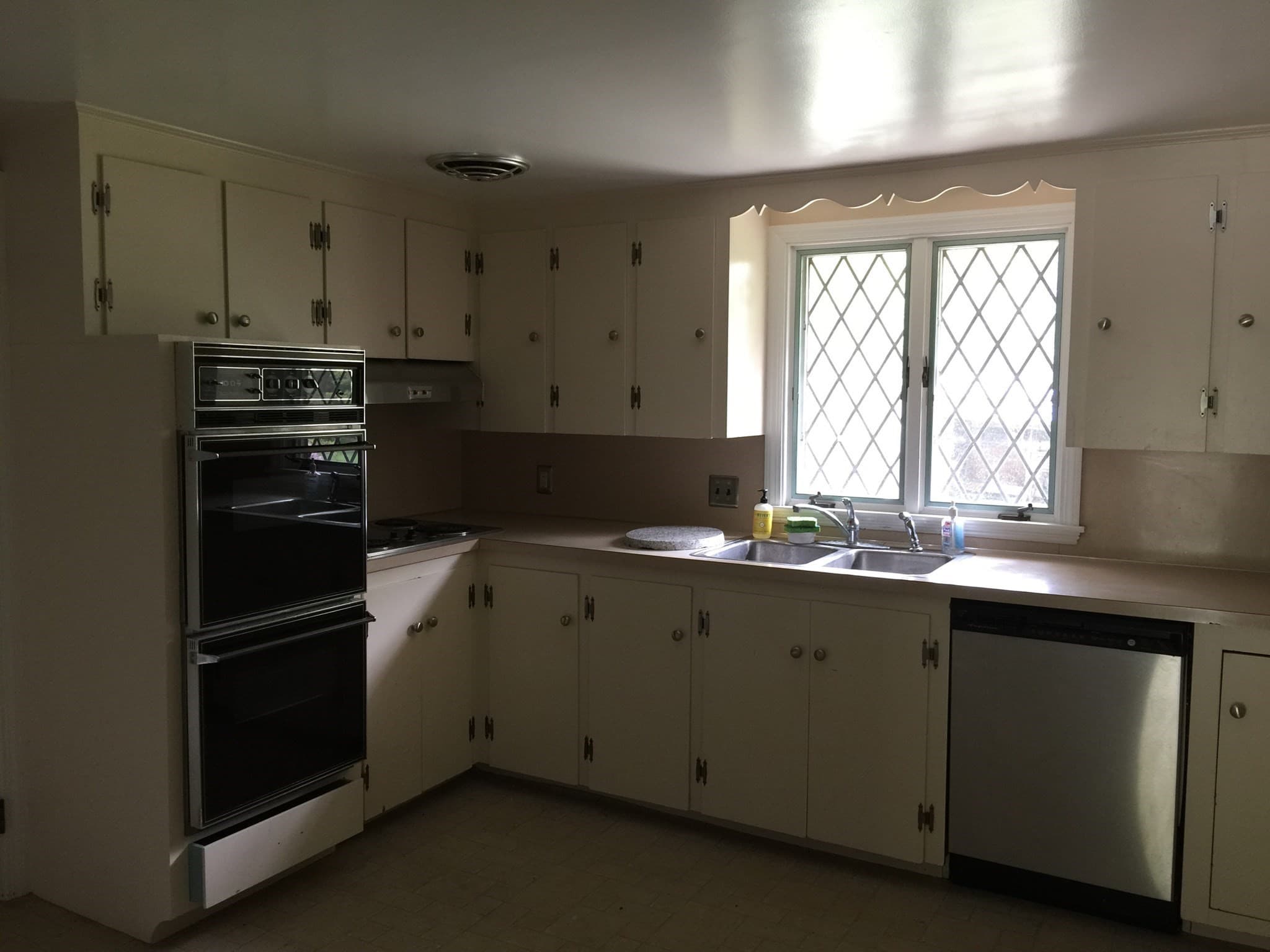 Single Family Residence at 54 Williamsburg Lane, Scituate MA 02066, photo 3 of 30
