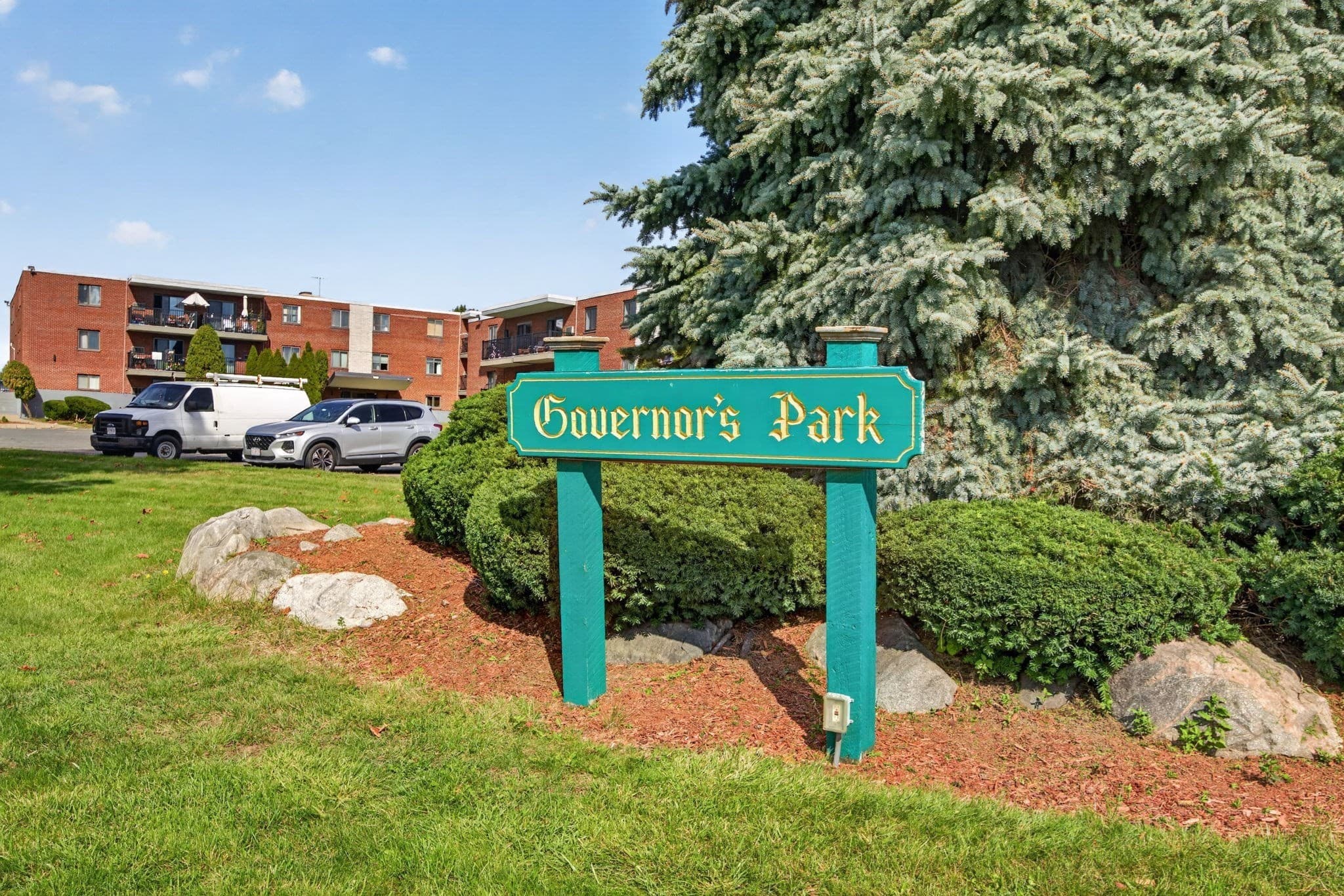 Condominium at 800 Governors Dr # 6, Winthrop MA 02152, photo 2 of 21