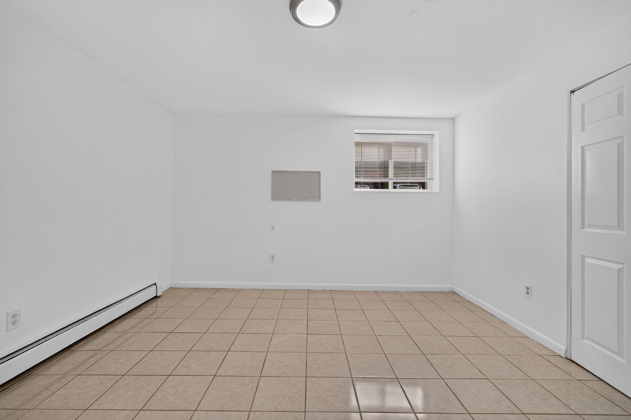Condominium at 800 Governors Dr # 6, Winthrop MA 02152, photo 17 of 21