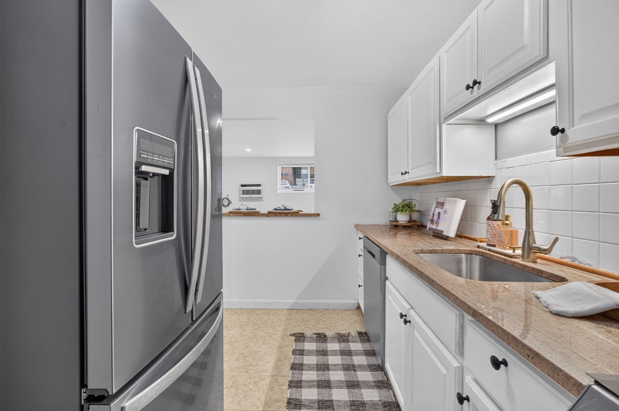 Condominium at 800 Governors Dr # 6, Winthrop MA 02152, photo 9 of 21