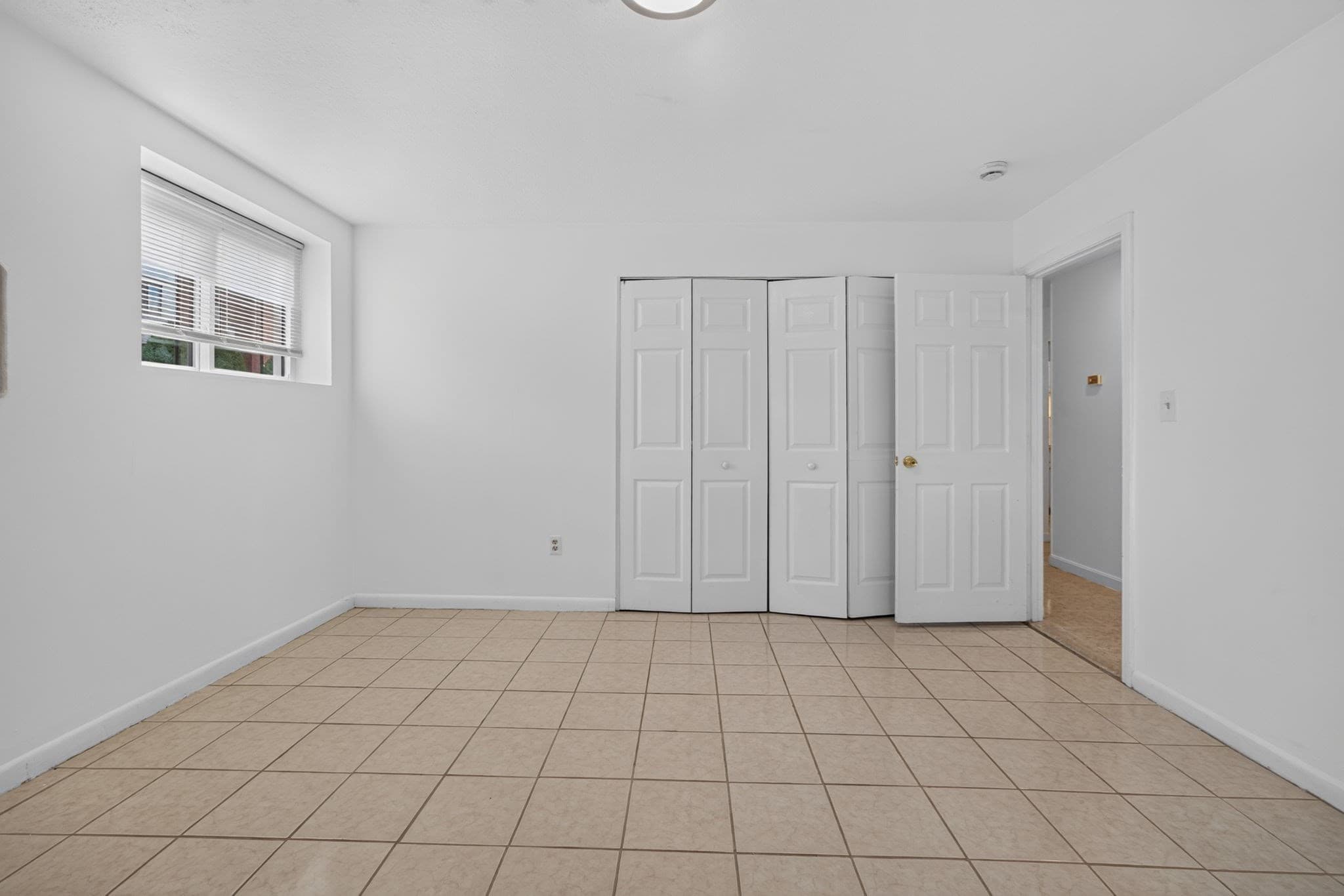 Condominium at 800 Governors Dr # 6, Winthrop MA 02152, photo 14 of 21