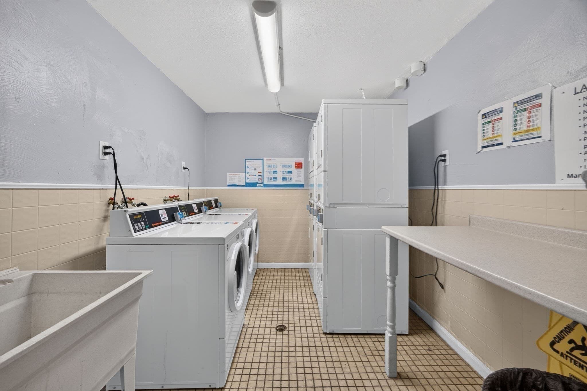 Condominium at 800 Governors Dr # 6, Winthrop MA 02152, photo 18 of 21