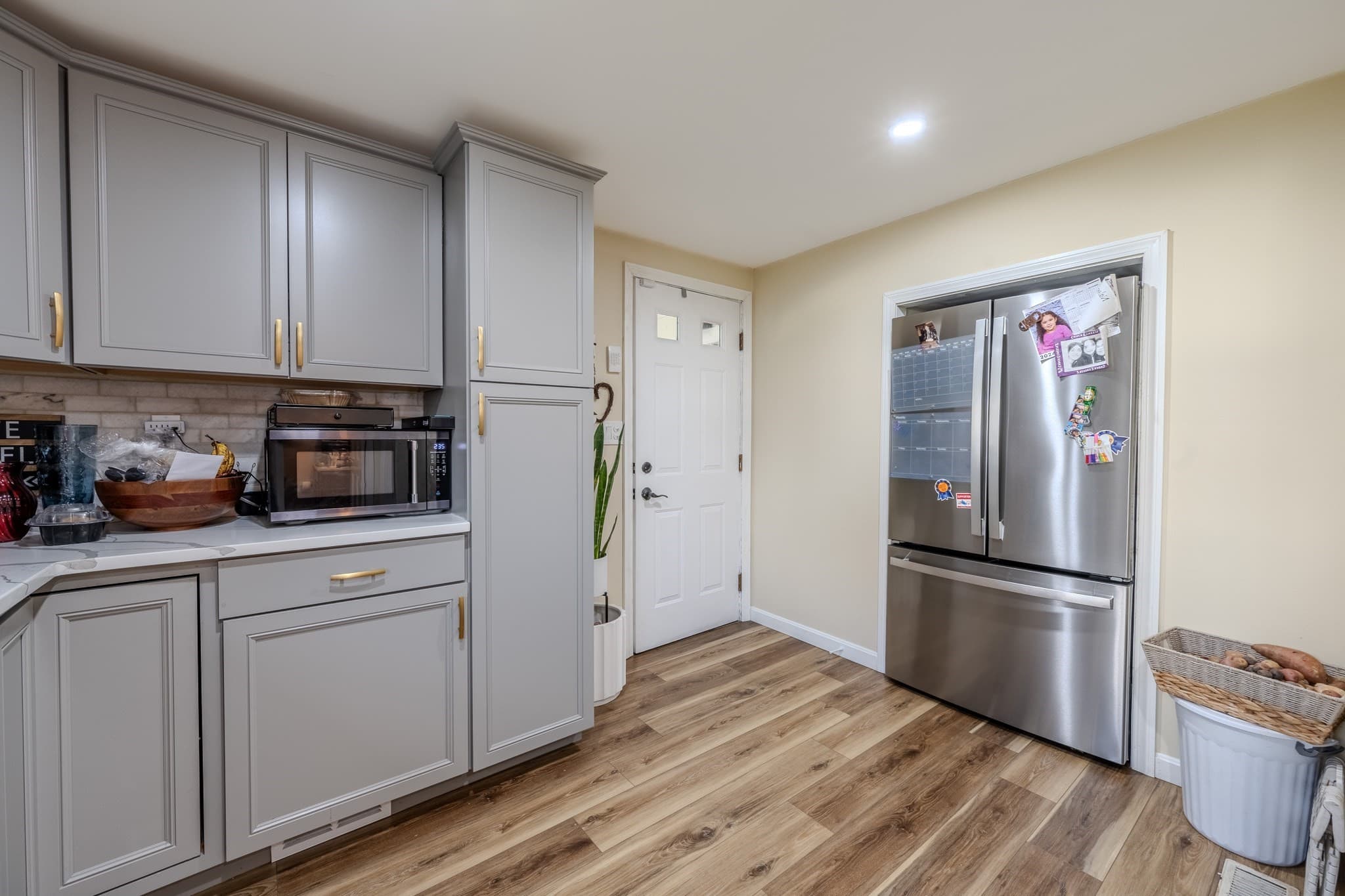 Single Family Residence at 31 Milk St, Methuen MA 01844, photo 4 of 19