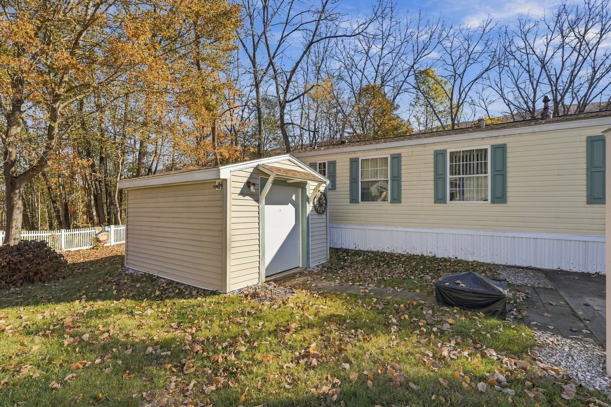 Mobile Home at 2 Cherokee Dr, North Adams MA 01247, photo 28 of 30