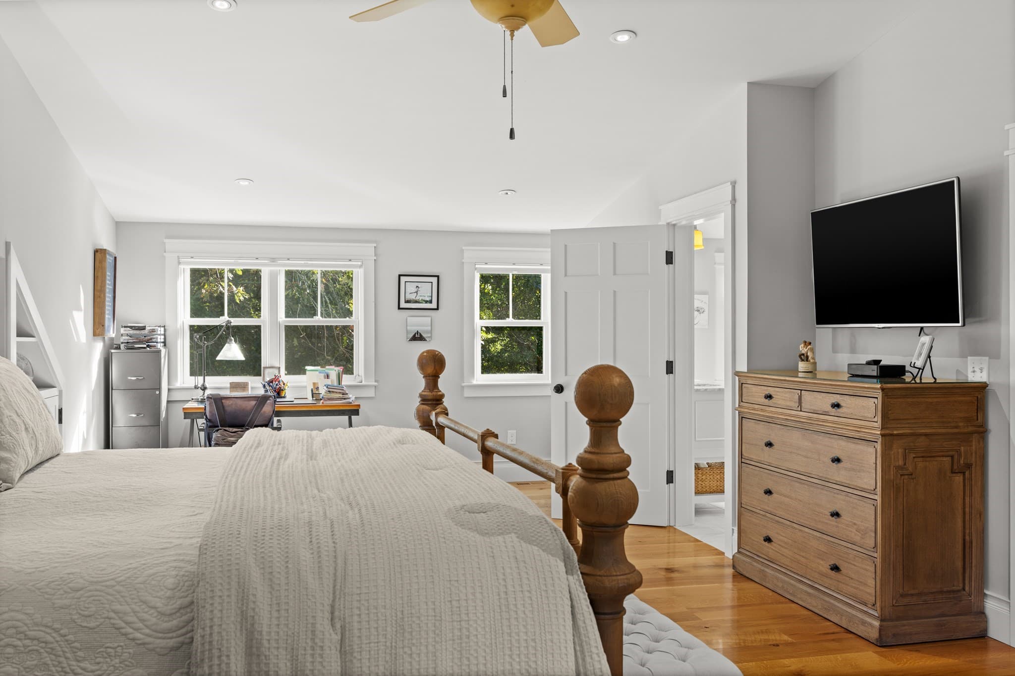 Single Family Residence at 6 Hollow Way, Edgartown MA 02539, photo 22 of 41