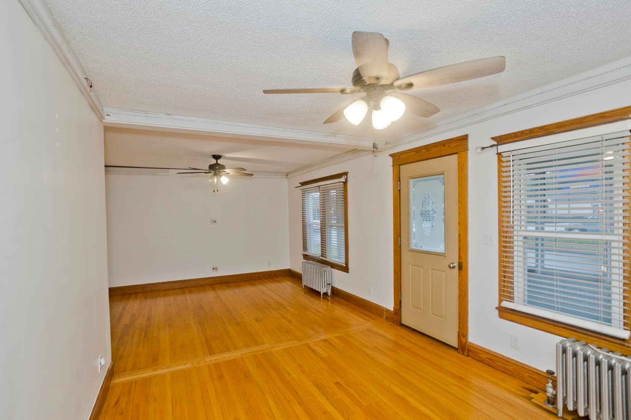 Single Family Residence at 314 Carew St, Chicopee MA 01020, photo 10 of 38