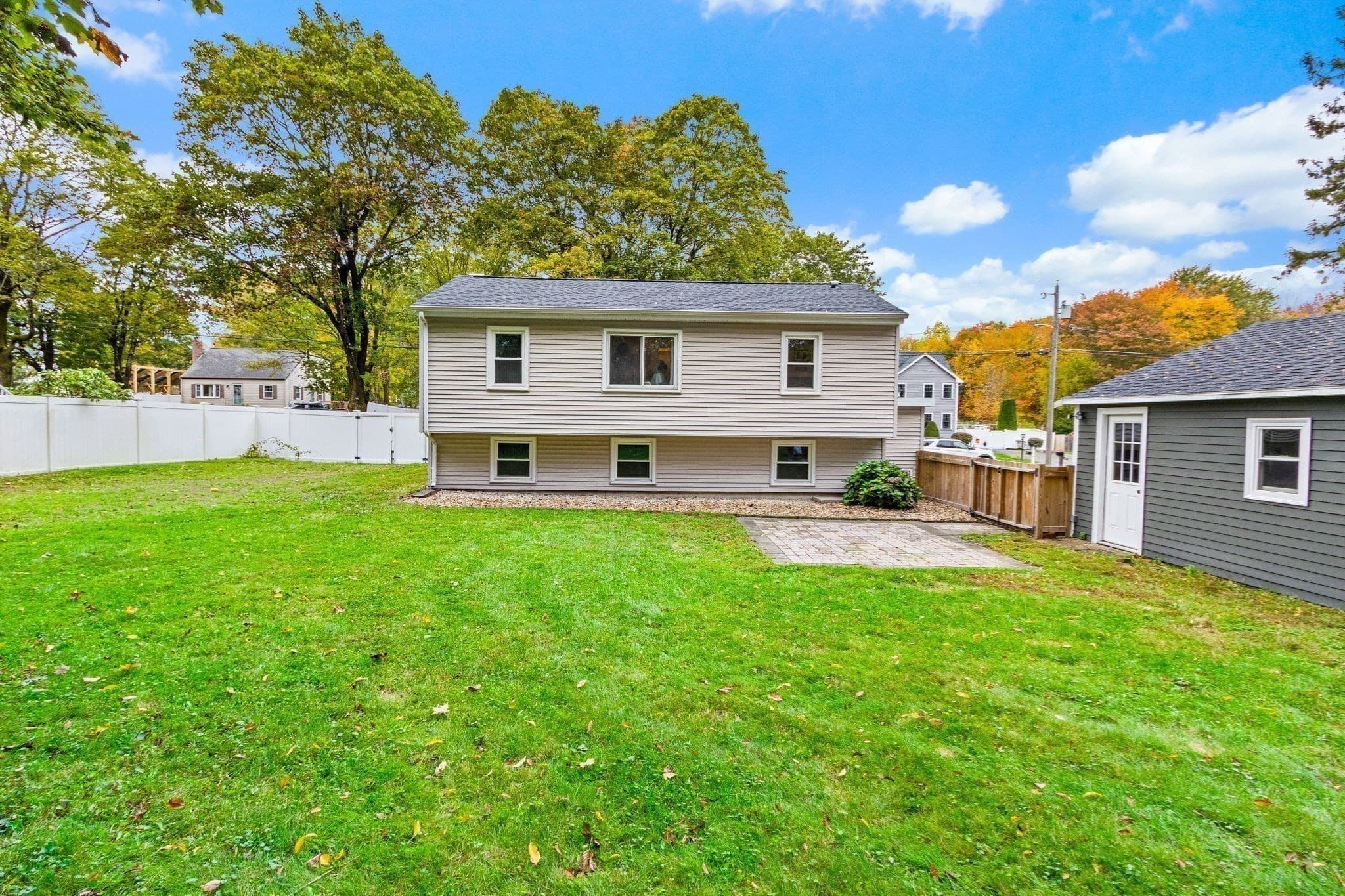 Single Family Residence at 71 Conlyn Avenue, Franklin MA 02038, photo 34 of 42