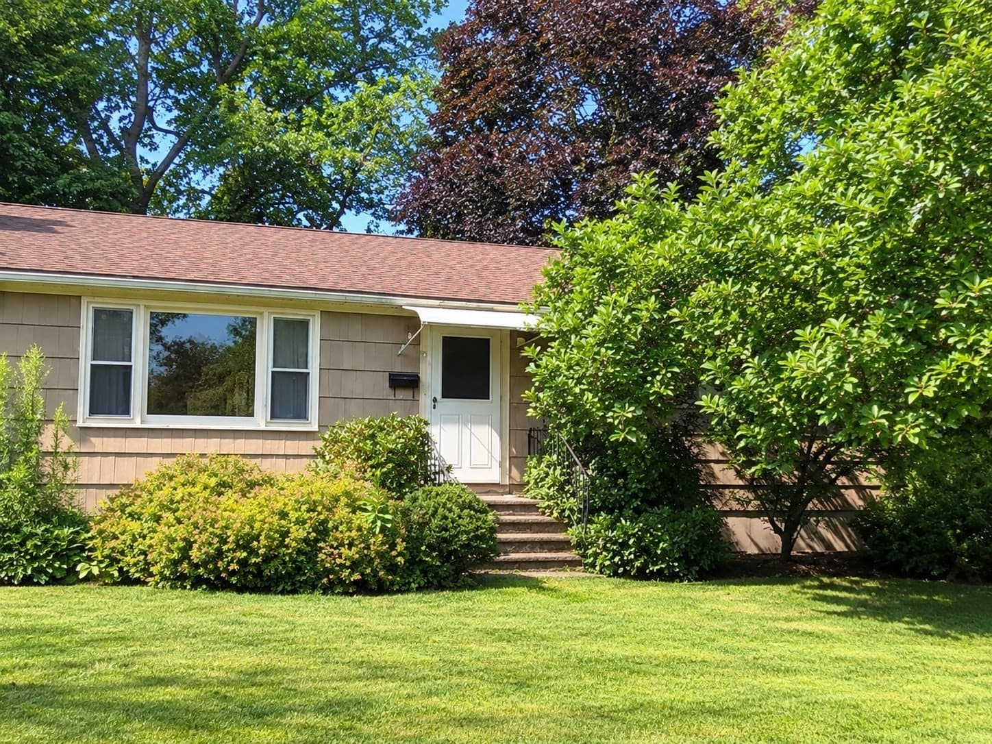 Single Family Residence at 11 Terrence Avenue, Clinton MA 01510, photo 2 of 16