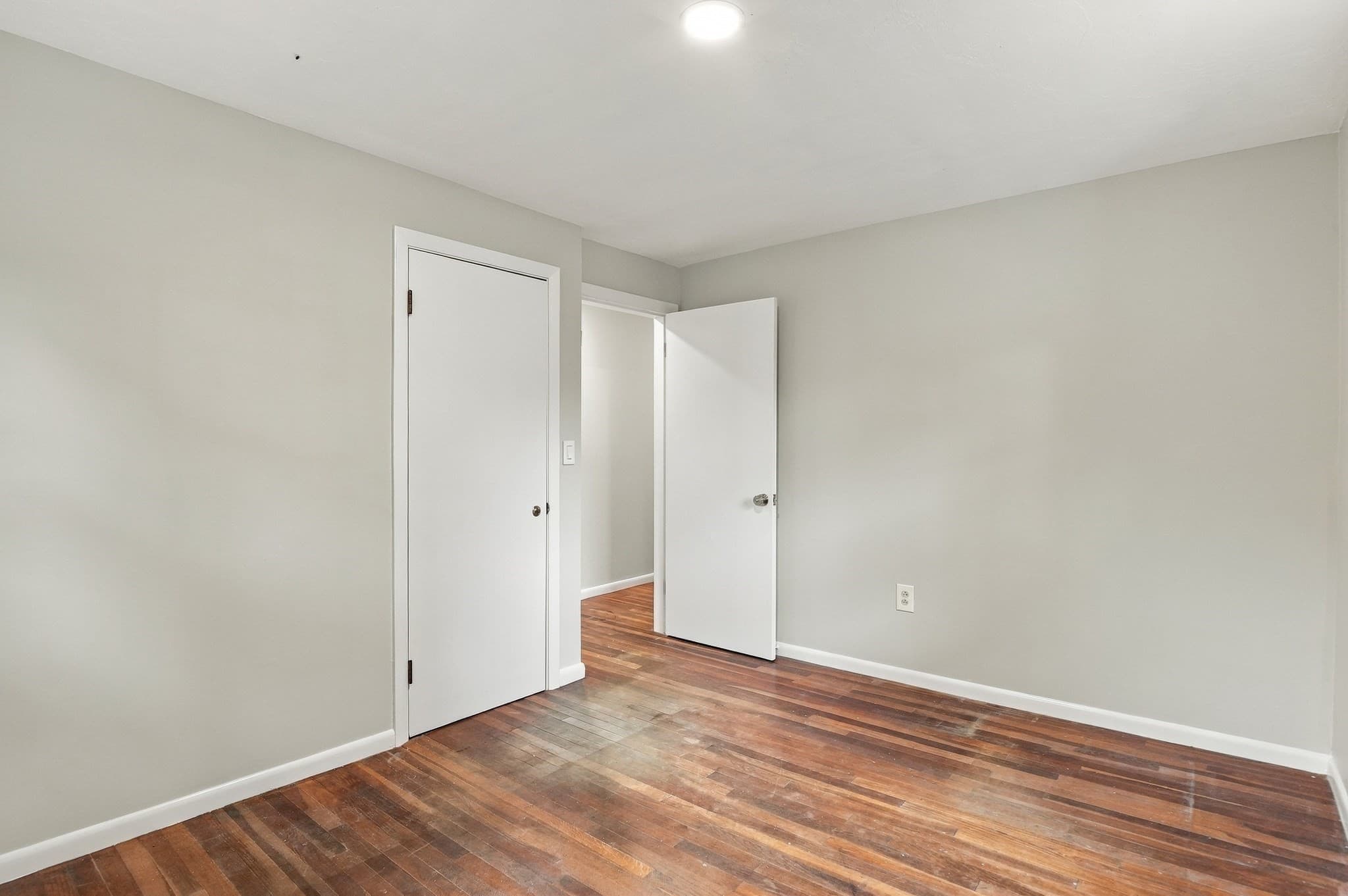 Single Family Residence at 5 White Pine Ln, Kingston MA 02364, photo 16 of 19