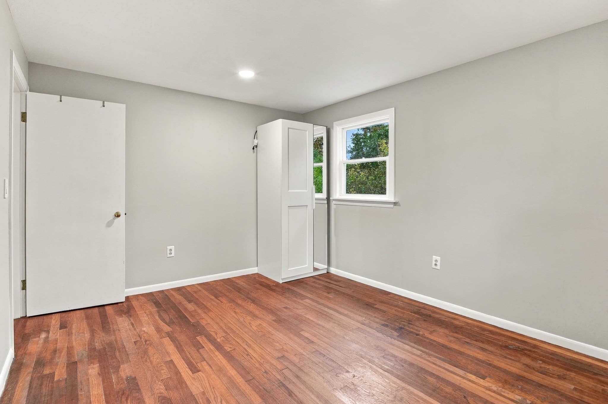 Single Family Residence at 5 White Pine Ln, Kingston MA 02364, photo 12 of 19