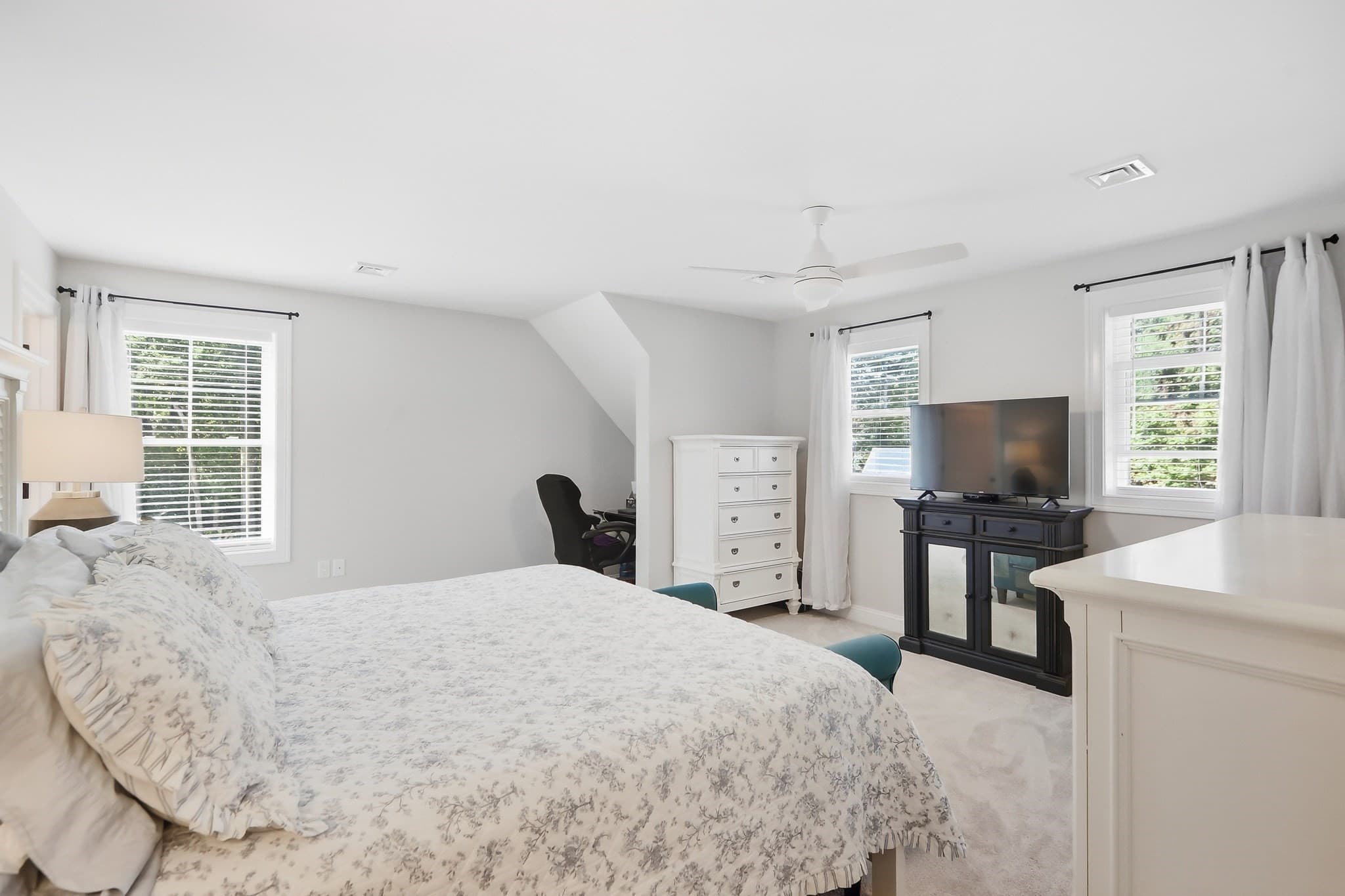 Condex at 15 Autumn Circle # B, Plaistow NH 03865, photo 21 of 42