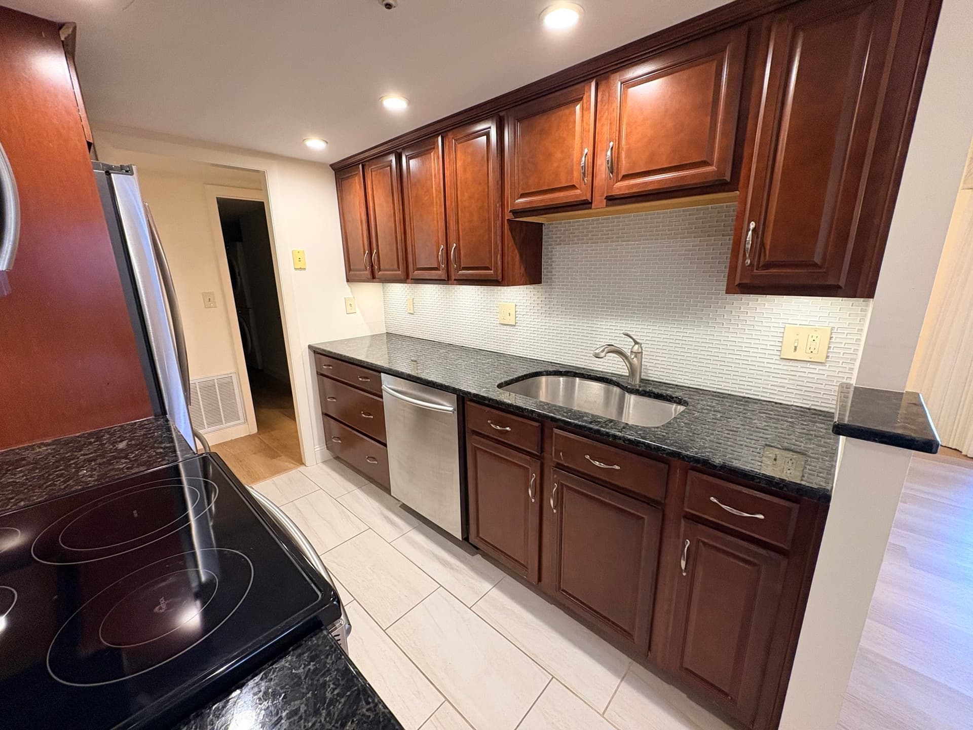 Condominium at 34 Brian Dr # C, Stoughton MA 02072, photo 5 of 15
