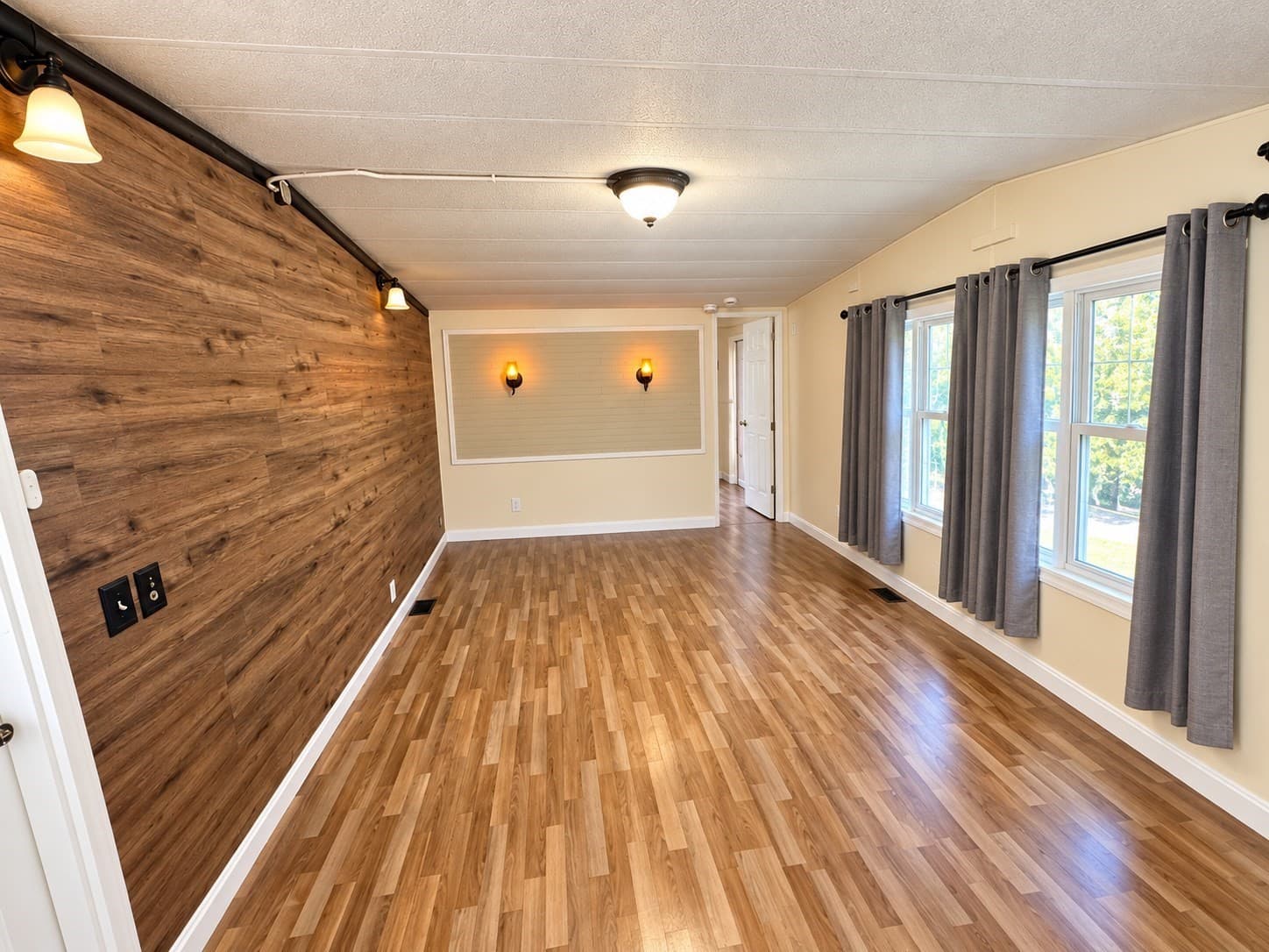 Mobile Home at 1790 Massachusetts Ave # U, Lunenburg MA 01462, photo 10 of 19