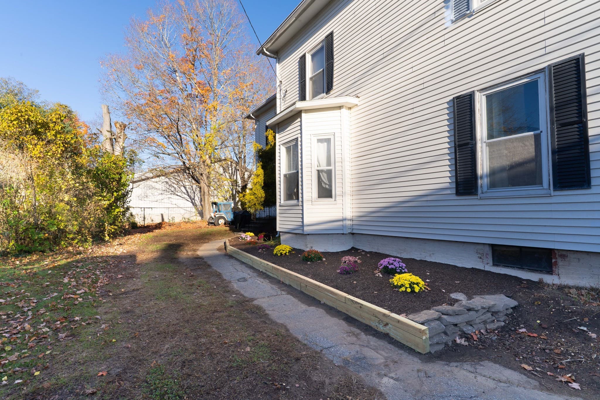Single Family Residence at 23 Central Street, West Brookfield MA 01585, photo 2 of 32