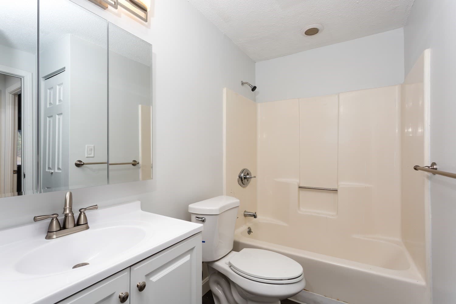 Condominium at 2604 Franklin Crossing Rd # 2604, Franklin MA 02038, photo 23 of 40