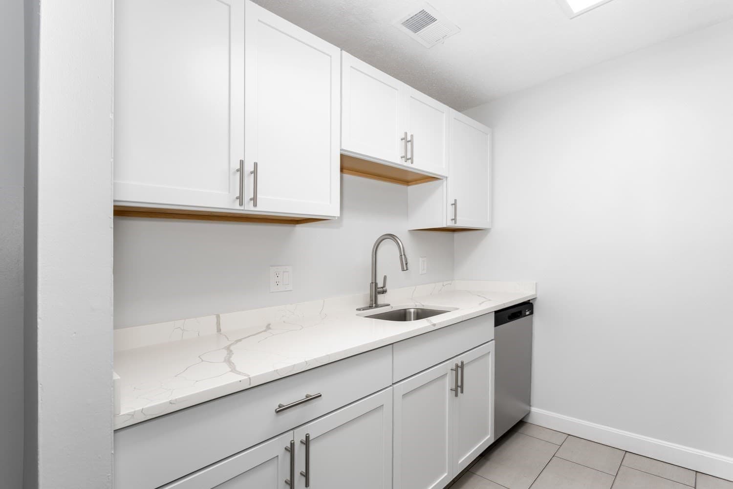 Condominium at 2604 Franklin Crossing Rd # 2604, Franklin MA 02038, photo 4 of 40
