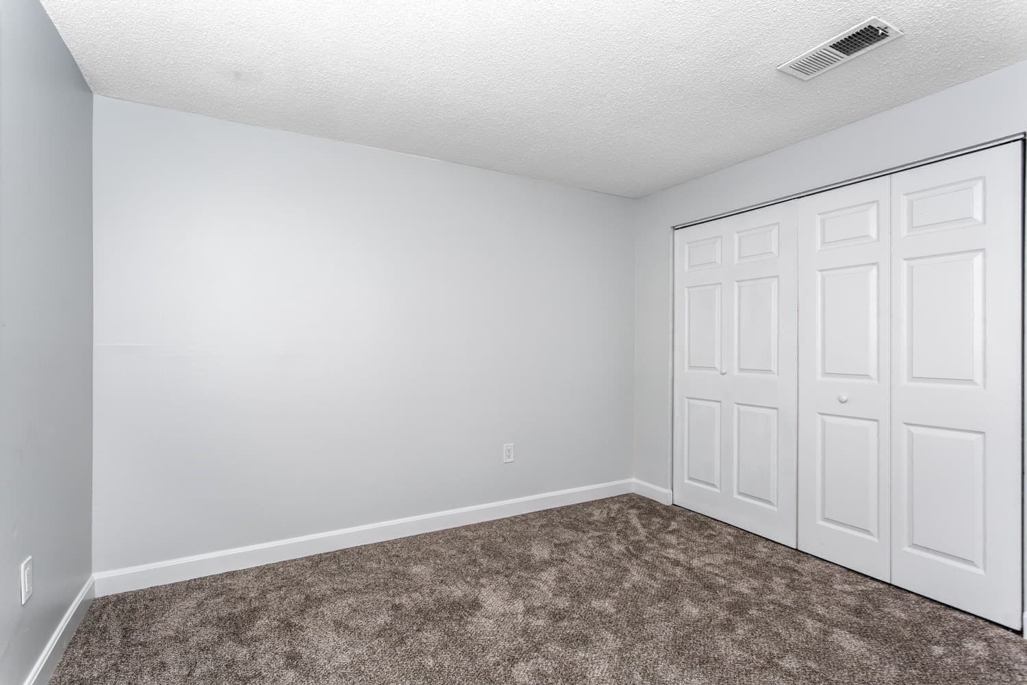 Condominium at 2604 Franklin Crossing Rd # 2604, Franklin MA 02038, photo 25 of 40