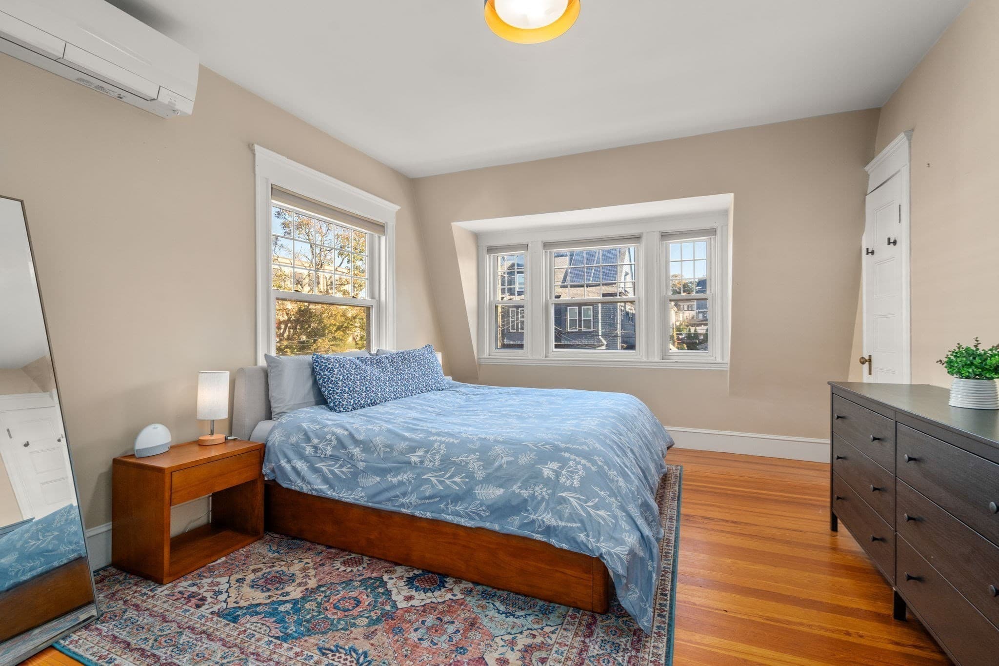 Single Family Residence at 3 Hampshire St, Everett MA 02149, photo 16 of 29