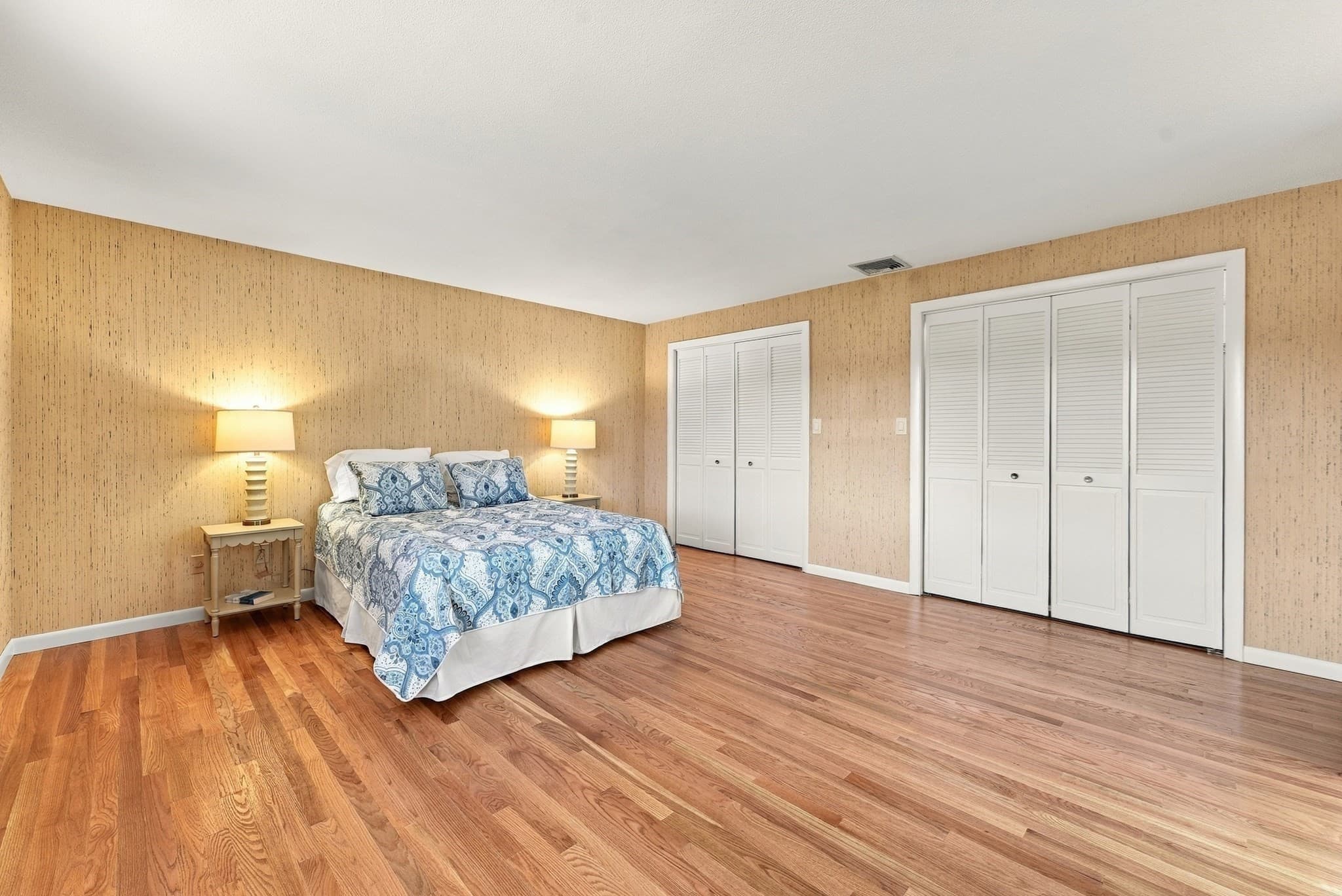 Single Family Residence at 692 Wolf Swamp Rd, Longmeadow MA 01106, photo 27 of 42