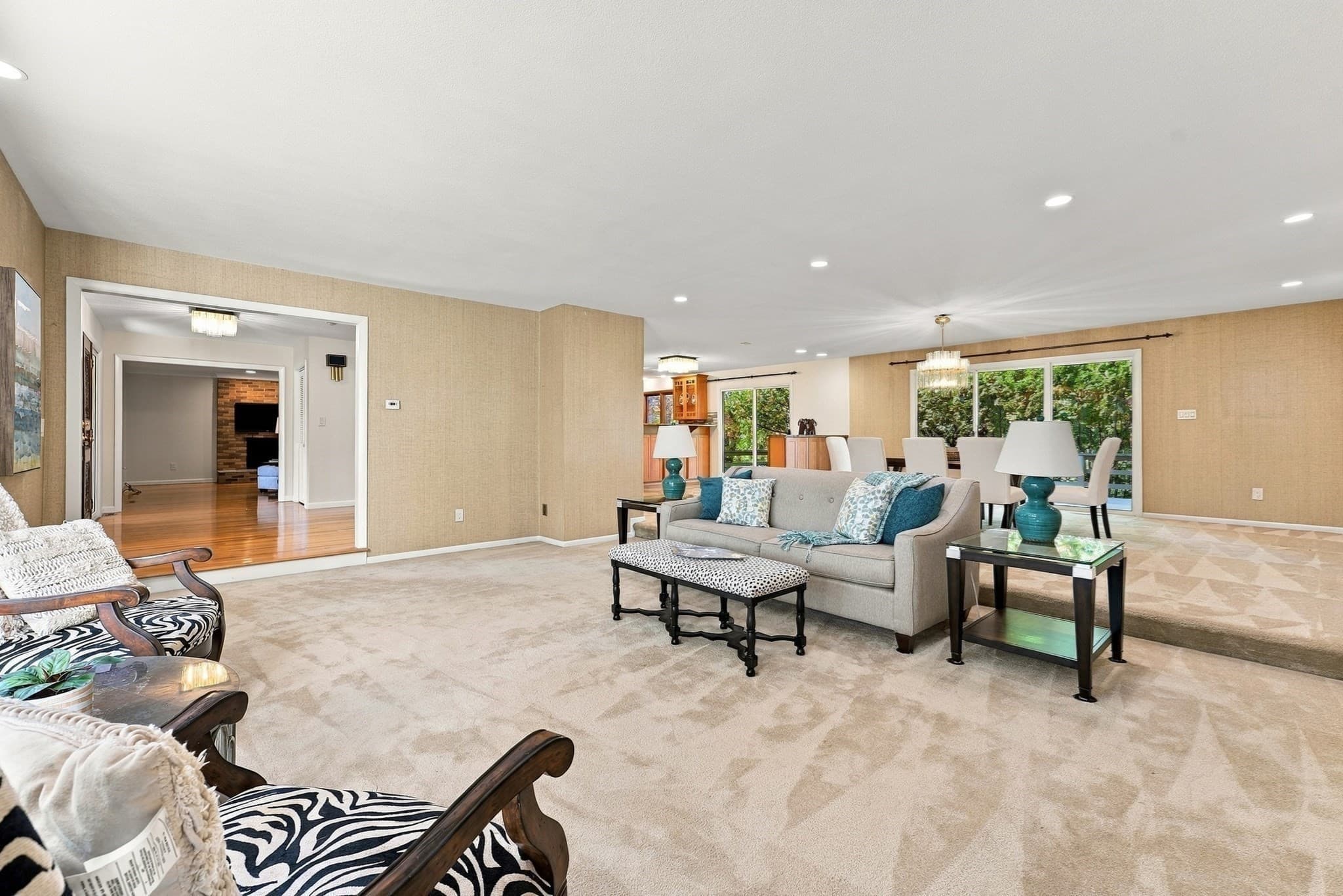 Single Family Residence at 692 Wolf Swamp Rd, Longmeadow MA 01106, photo 6 of 42