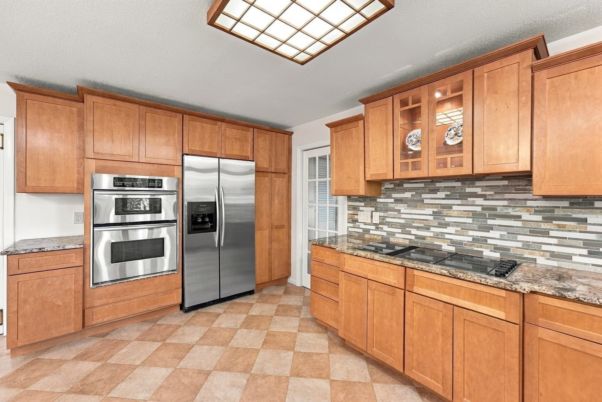 Single Family Residence at 692 Wolf Swamp Rd, Longmeadow MA 01106, photo 12 of 42