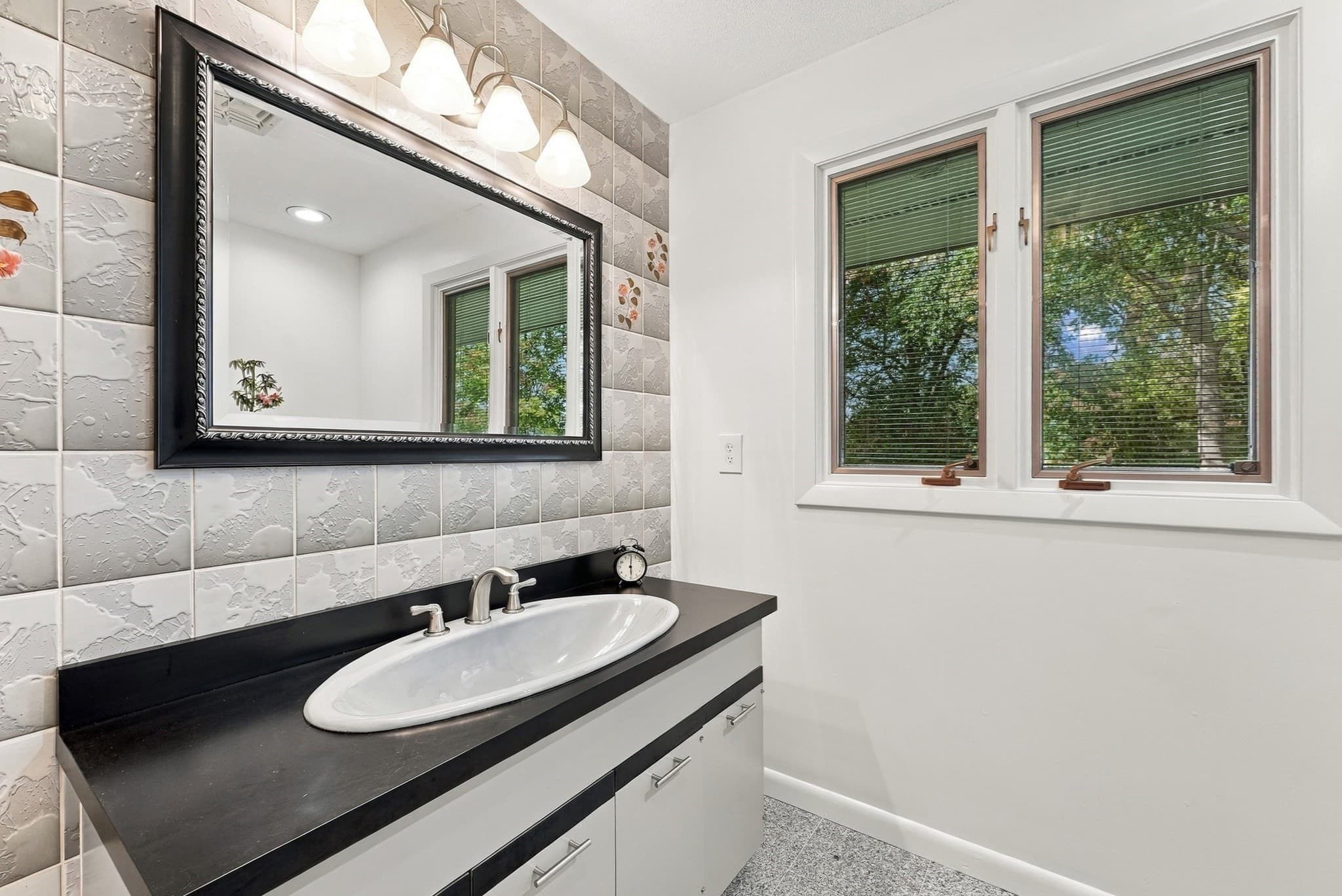 Single Family Residence at 692 Wolf Swamp Rd, Longmeadow MA 01106, photo 32 of 42