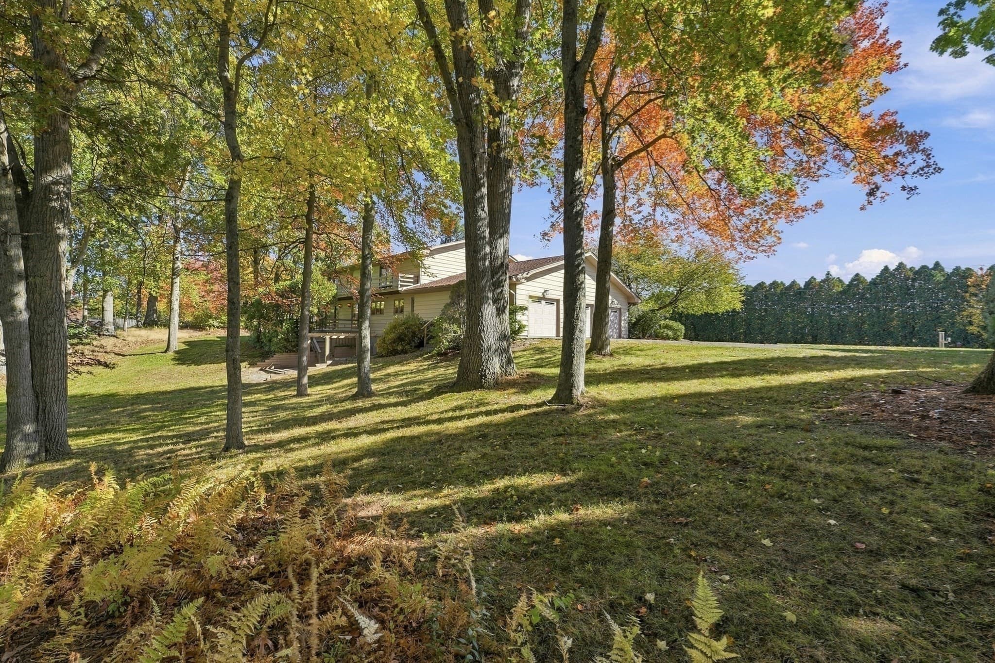 Single Family Residence at 692 Wolf Swamp Rd, Longmeadow MA 01106, photo 39 of 42