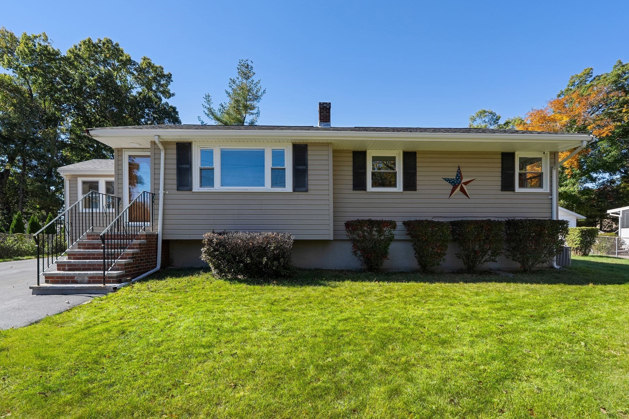 Single Family Residence at 28 Eames Ave, Brockton MA 02302, photo 2 of 41