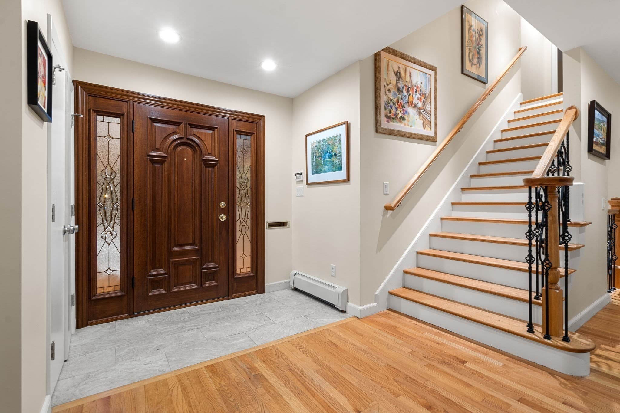 Single Family Residence at 1611 Commonwealth Ave, Newton MA 02465, photo 4 of 42