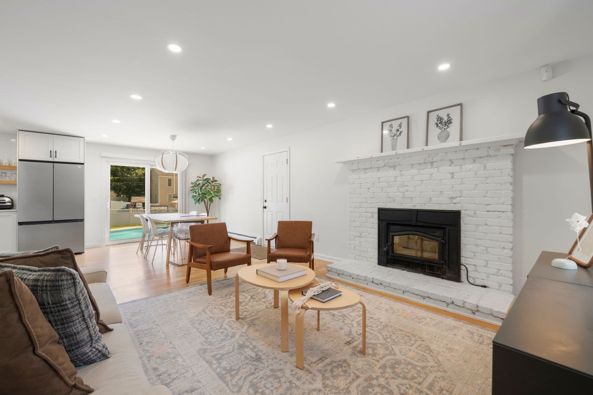 Single Family Residence at 247 Fremont St, Taunton MA 02780, photo 6 of 41
