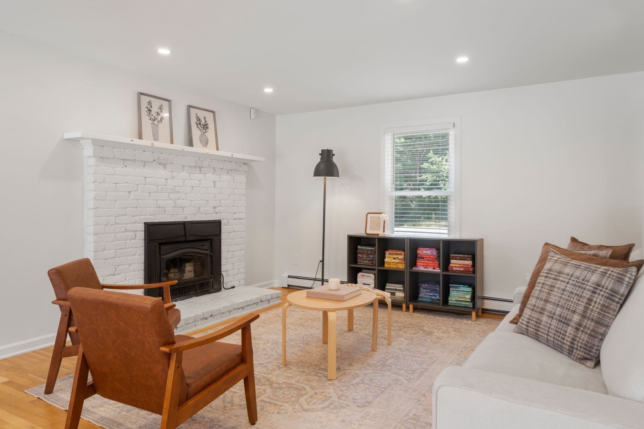 Single Family Residence at 247 Fremont St, Taunton MA 02780, photo 5 of 41
