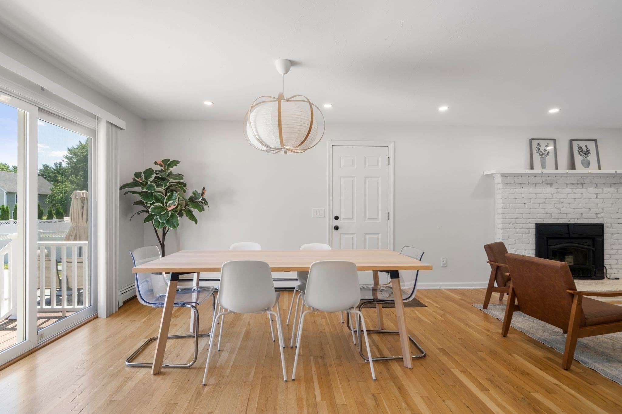 Single Family Residence at 247 Fremont St, Taunton MA 02780, photo 8 of 41