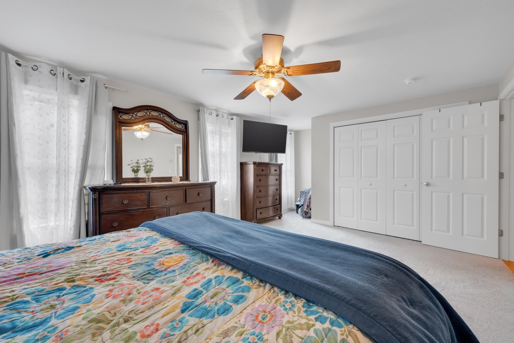 Single Family Residence at 11 Valley View Cir, Rutland MA 01543, photo 23 of 29