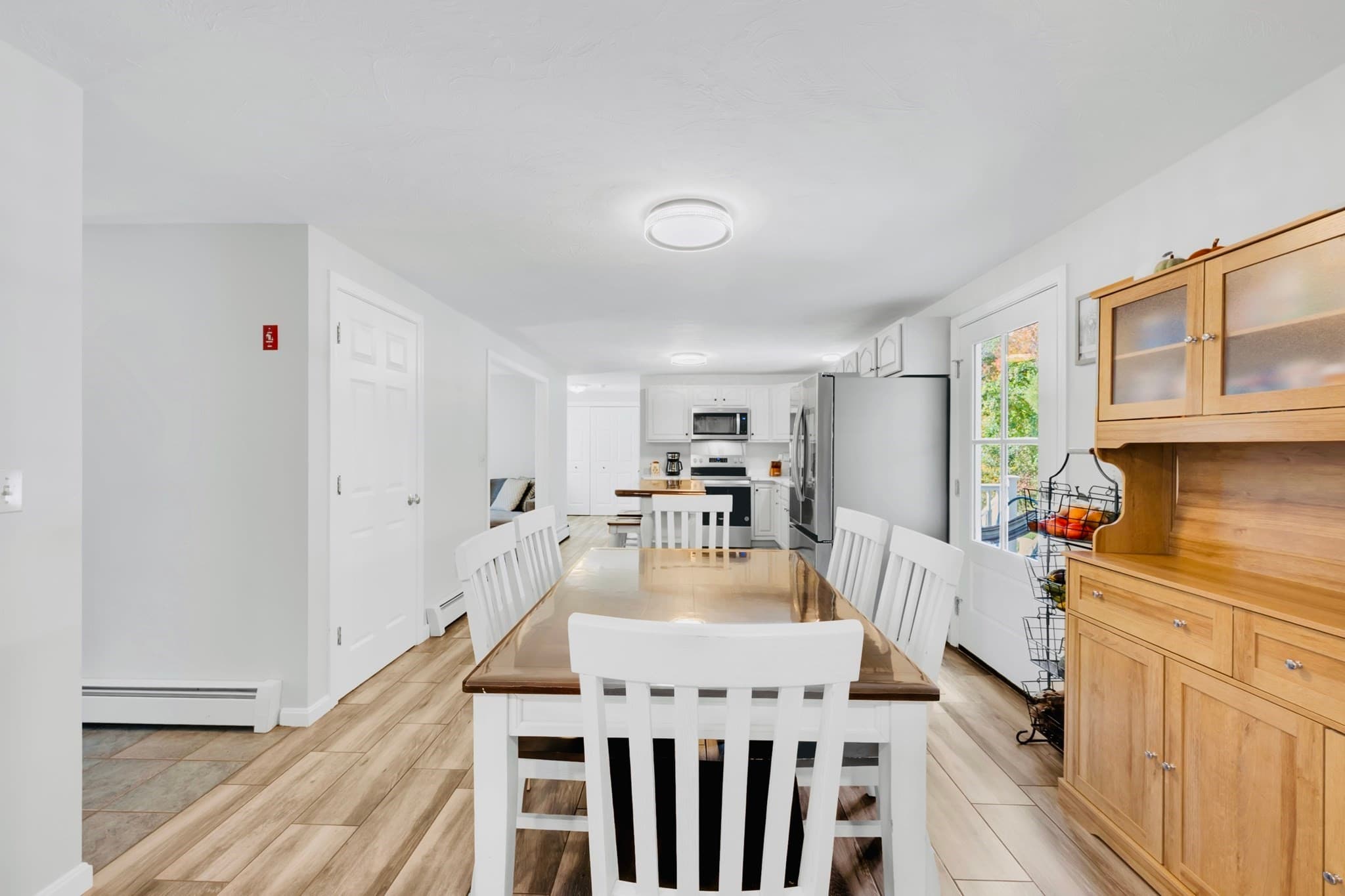 Single Family Residence at 11 Valley View Cir, Rutland MA 01543, photo 15 of 29