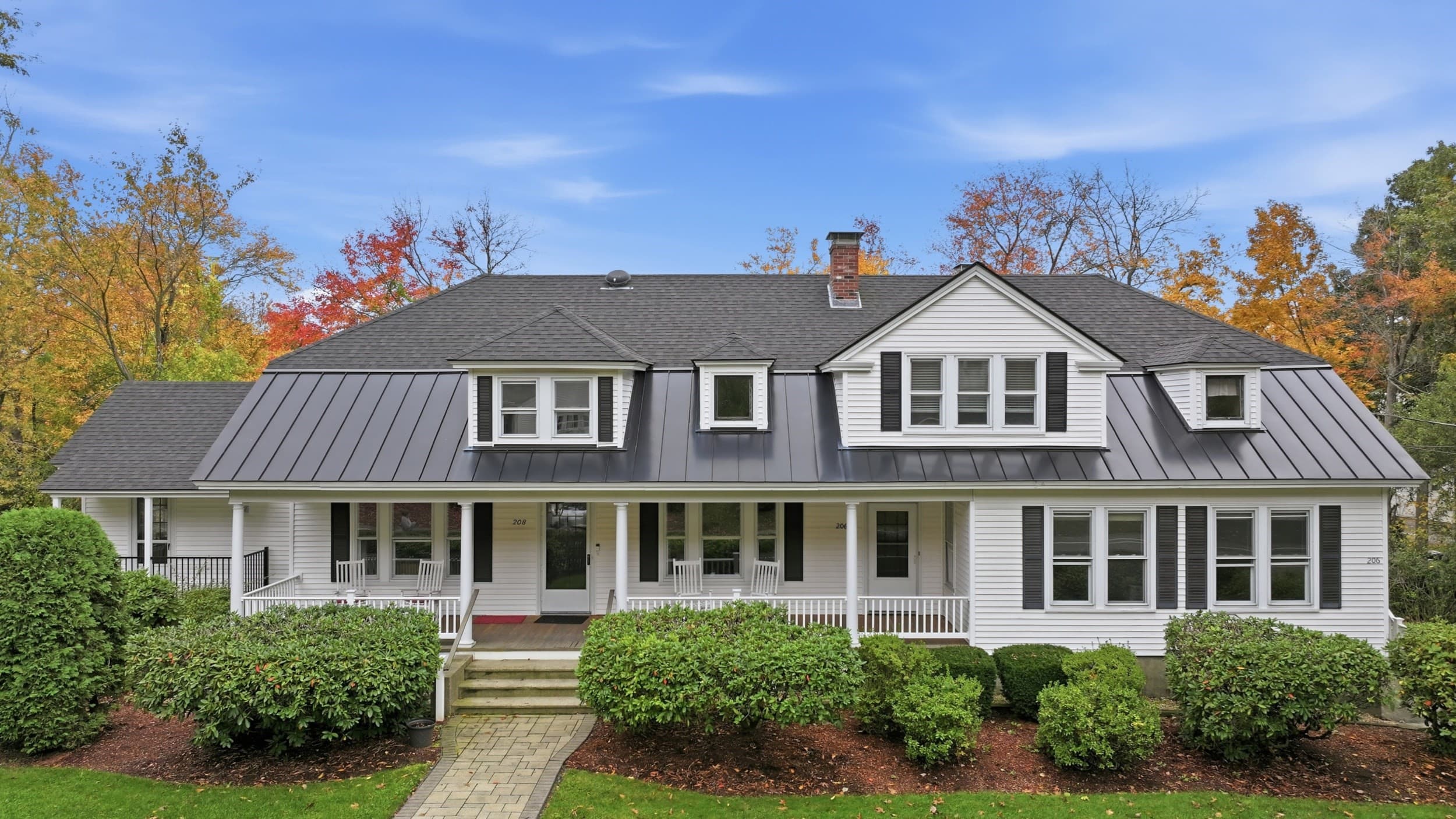 206-208 School St, Northbridge MA 01534