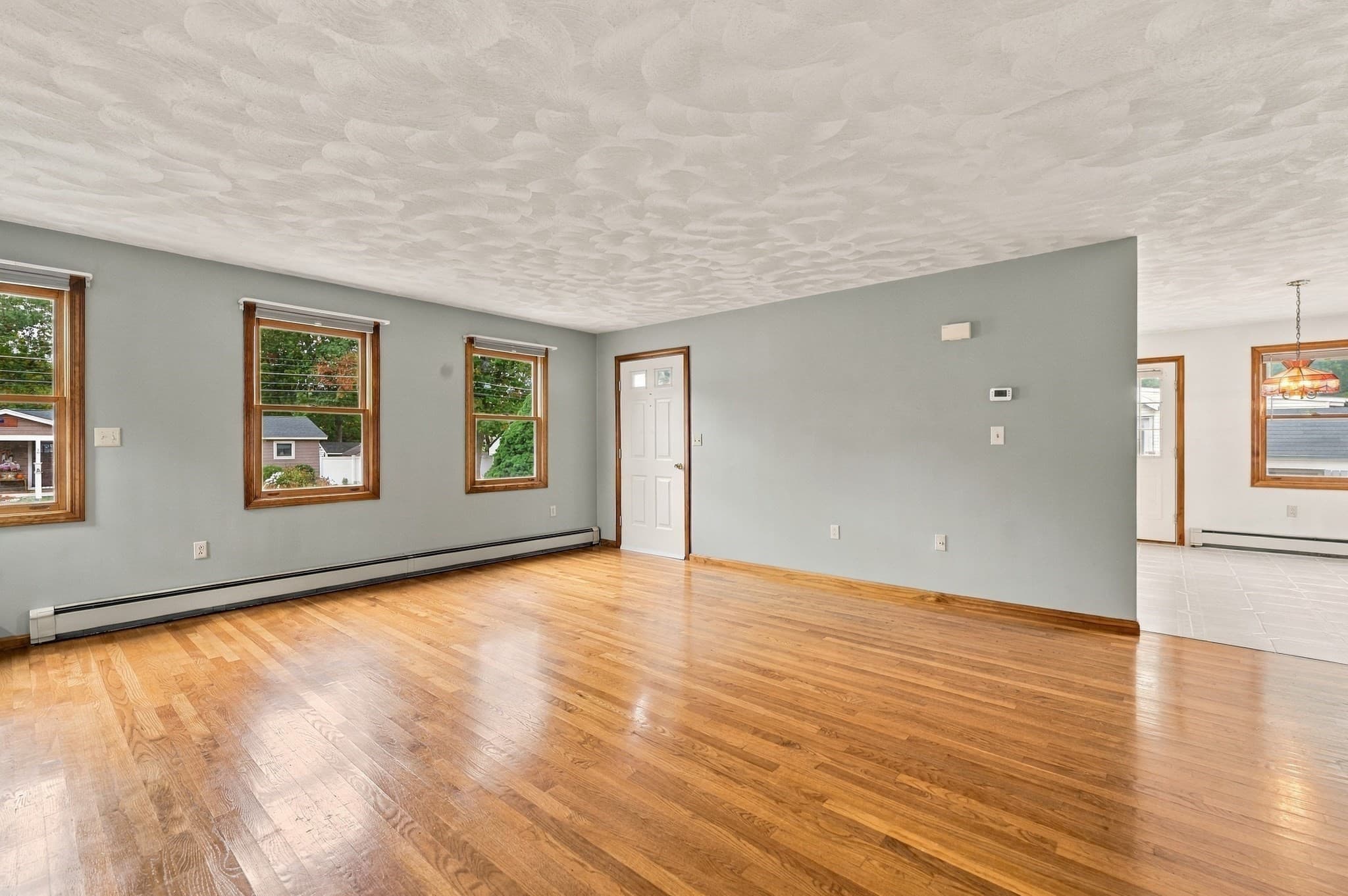 Single Family Residence at 21 Bridle Rd, Billerica MA 01821, photo 12 of 36