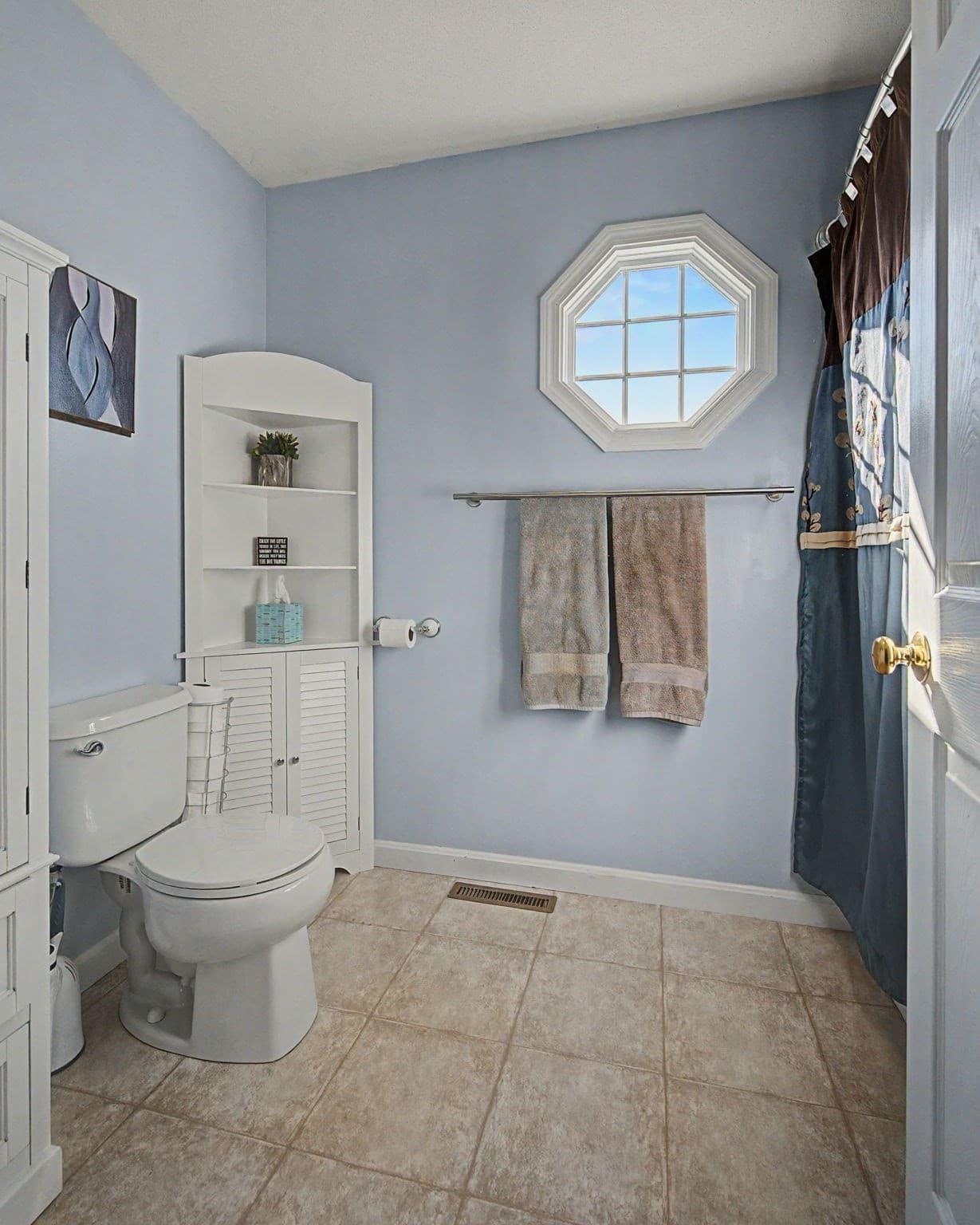 Condominium at 211 East St # 11, Easthampton MA 01027, photo 18 of 32