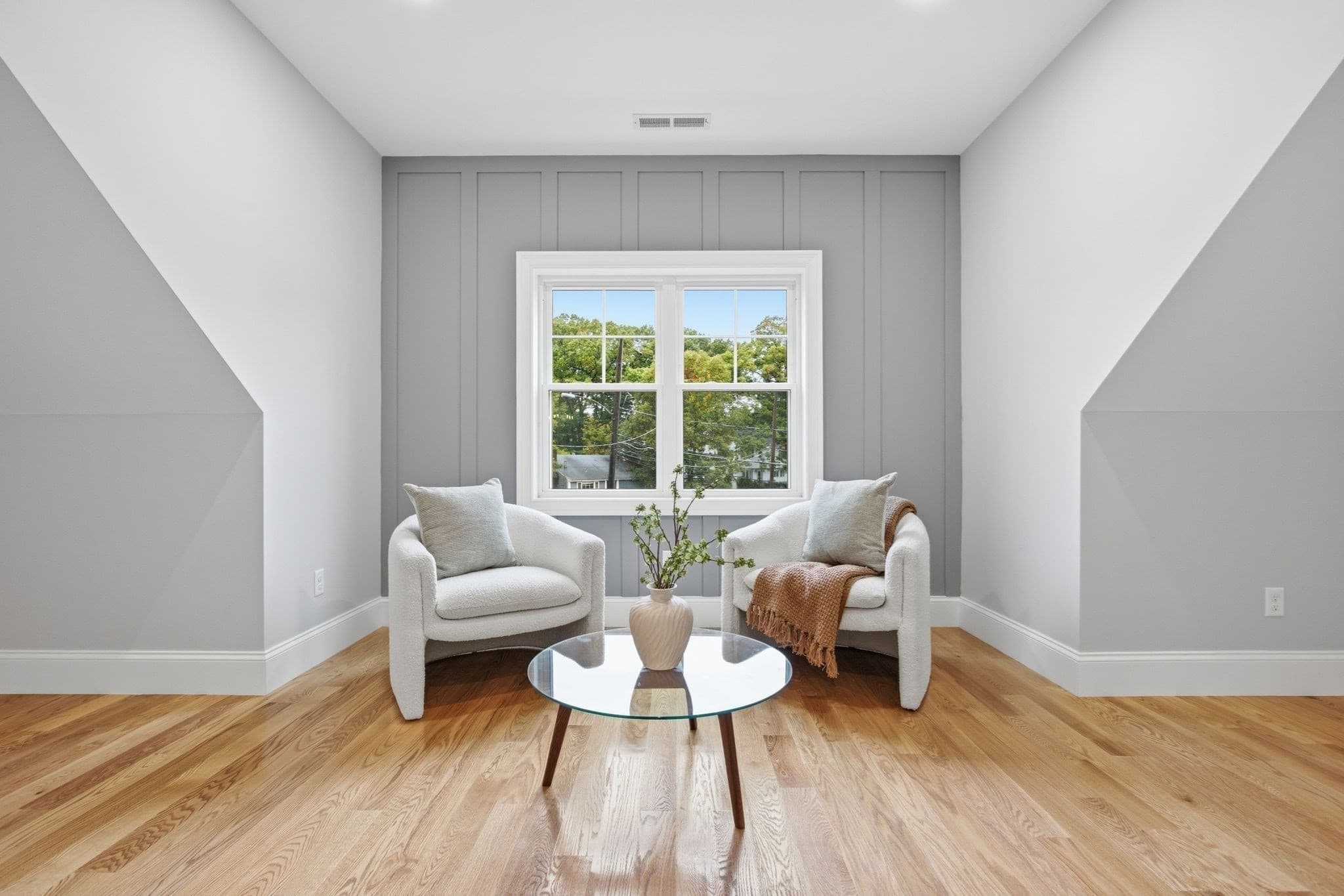 Single Family Residence at 18 Druid Hill Ave, Burlington MA 01803, photo 19 of 42
