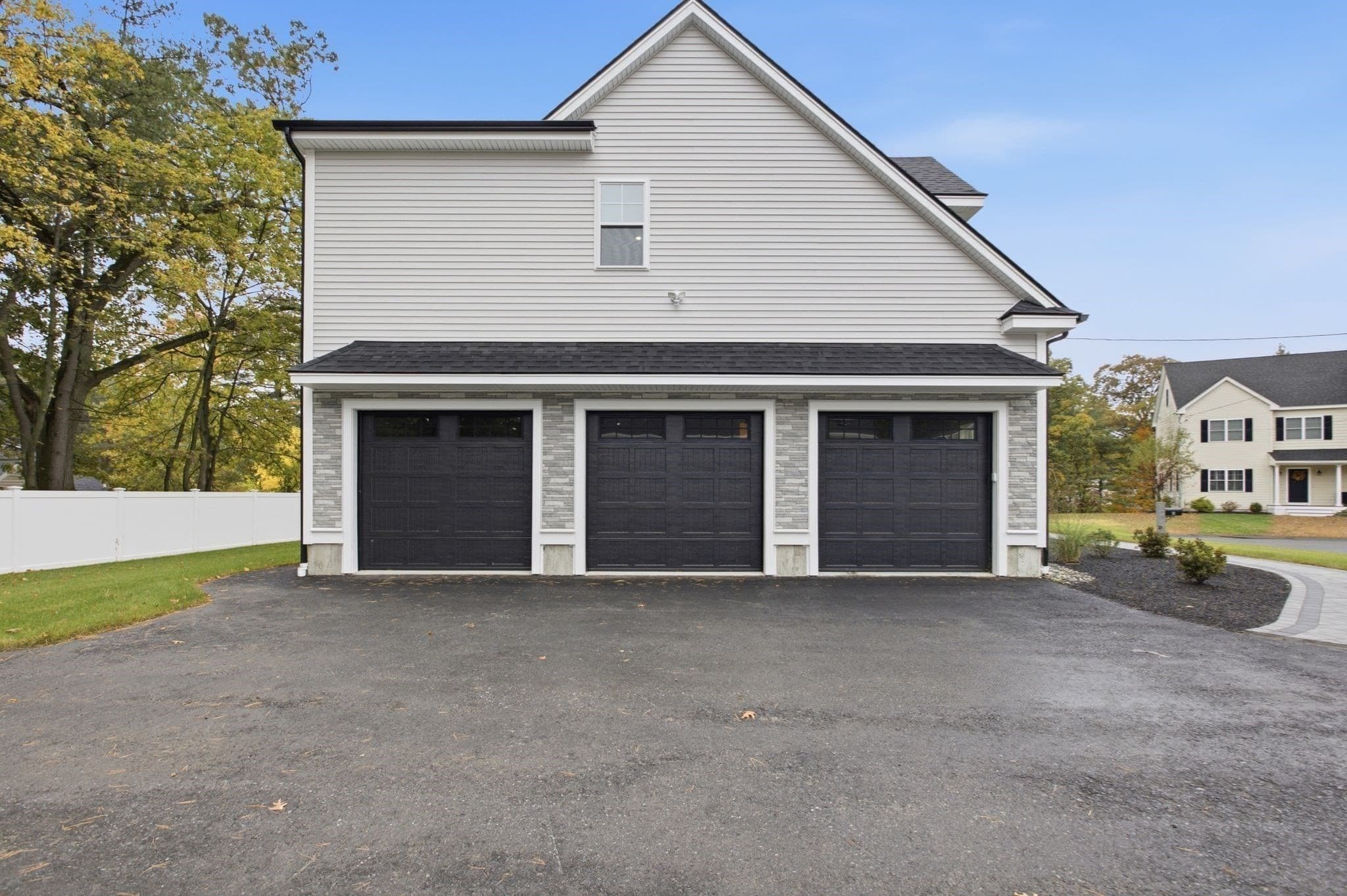Single Family Residence at 18 Druid Hill Ave, Burlington MA 01803, photo 35 of 42
