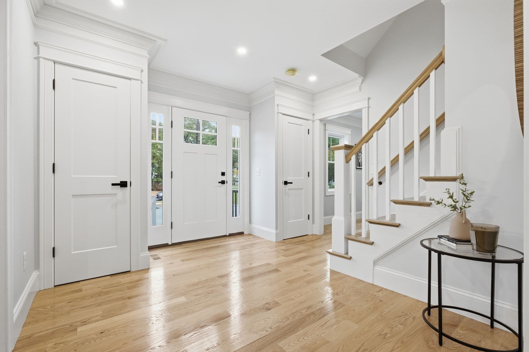 Single Family Residence at 18 Druid Hill Ave, Burlington MA 01803, photo 4 of 42