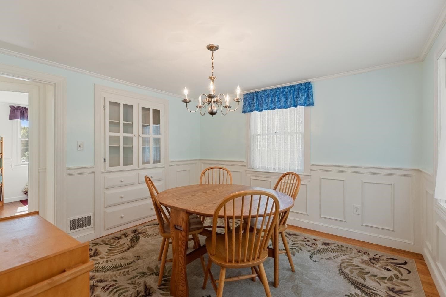 Single Family Residence at 114 Conant St, Beverly MA 01915, photo 19 of 37